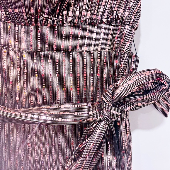 LOVERS + FRIENDS – Golden Sequin One-Shoulder Jumpsuit | Glam Party Look | 6 * - Picture 10 of 11